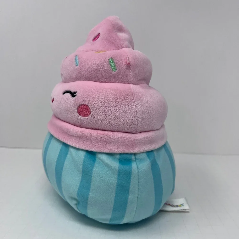 Squishmallows Deidre Cupcake 8 inch Pink Blue Sprinkles Foodie Plush‎ Toy
